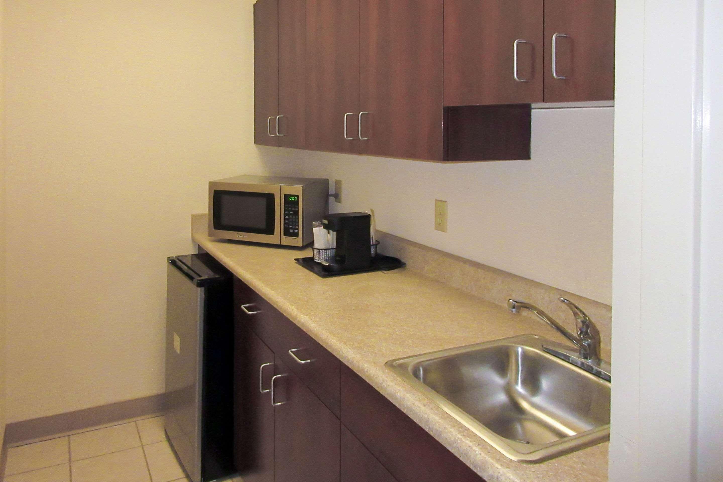Quality Inn & Suites Prestonsburg Next To Mountain Arts Center Esterno foto