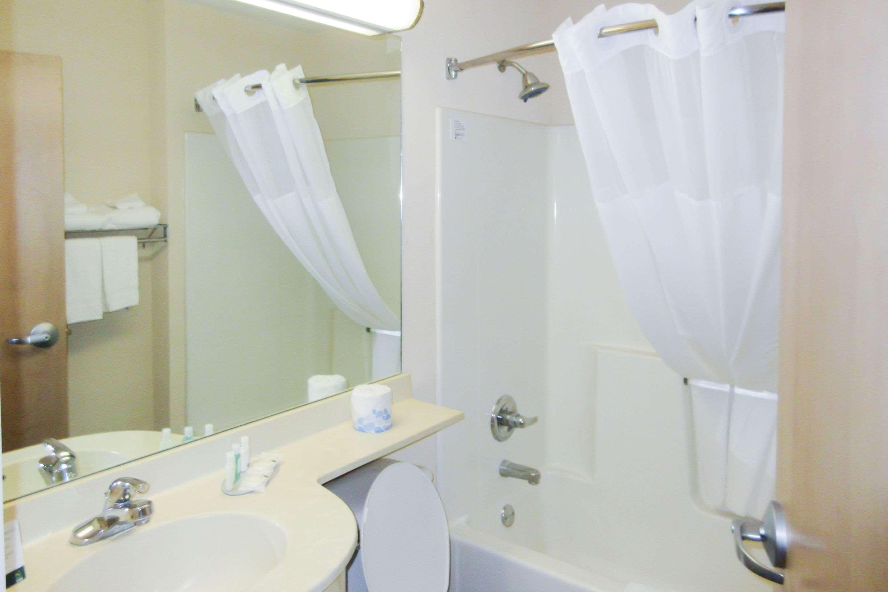 Quality Inn & Suites Prestonsburg Next To Mountain Arts Center Esterno foto