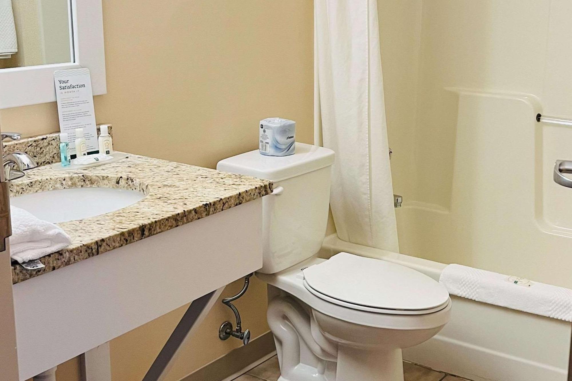 Quality Inn & Suites Prestonsburg Next To Mountain Arts Center Esterno foto