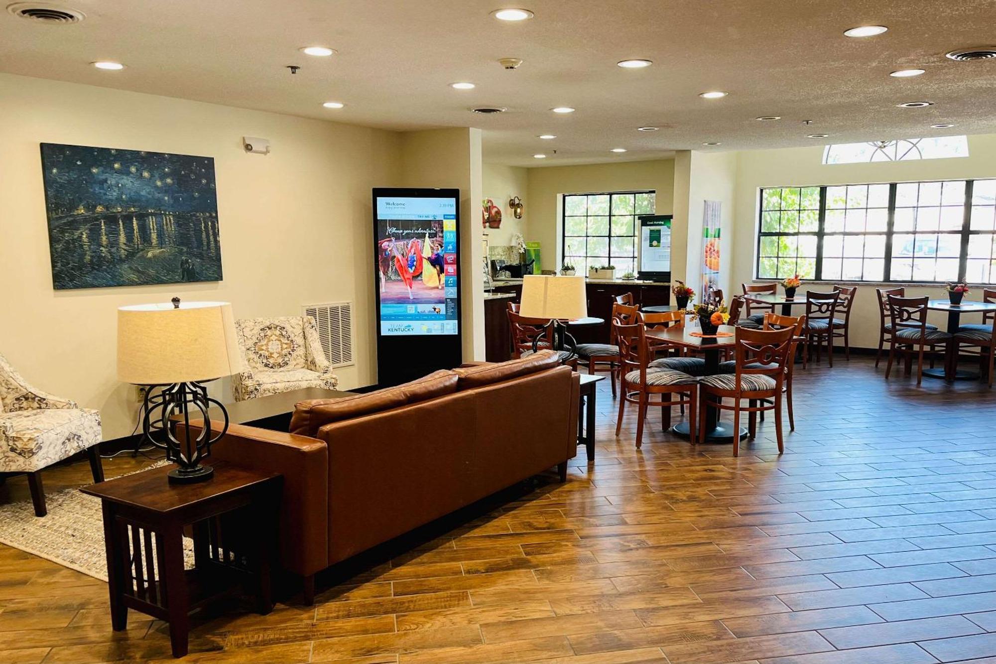 Quality Inn & Suites Prestonsburg Next To Mountain Arts Center Esterno foto