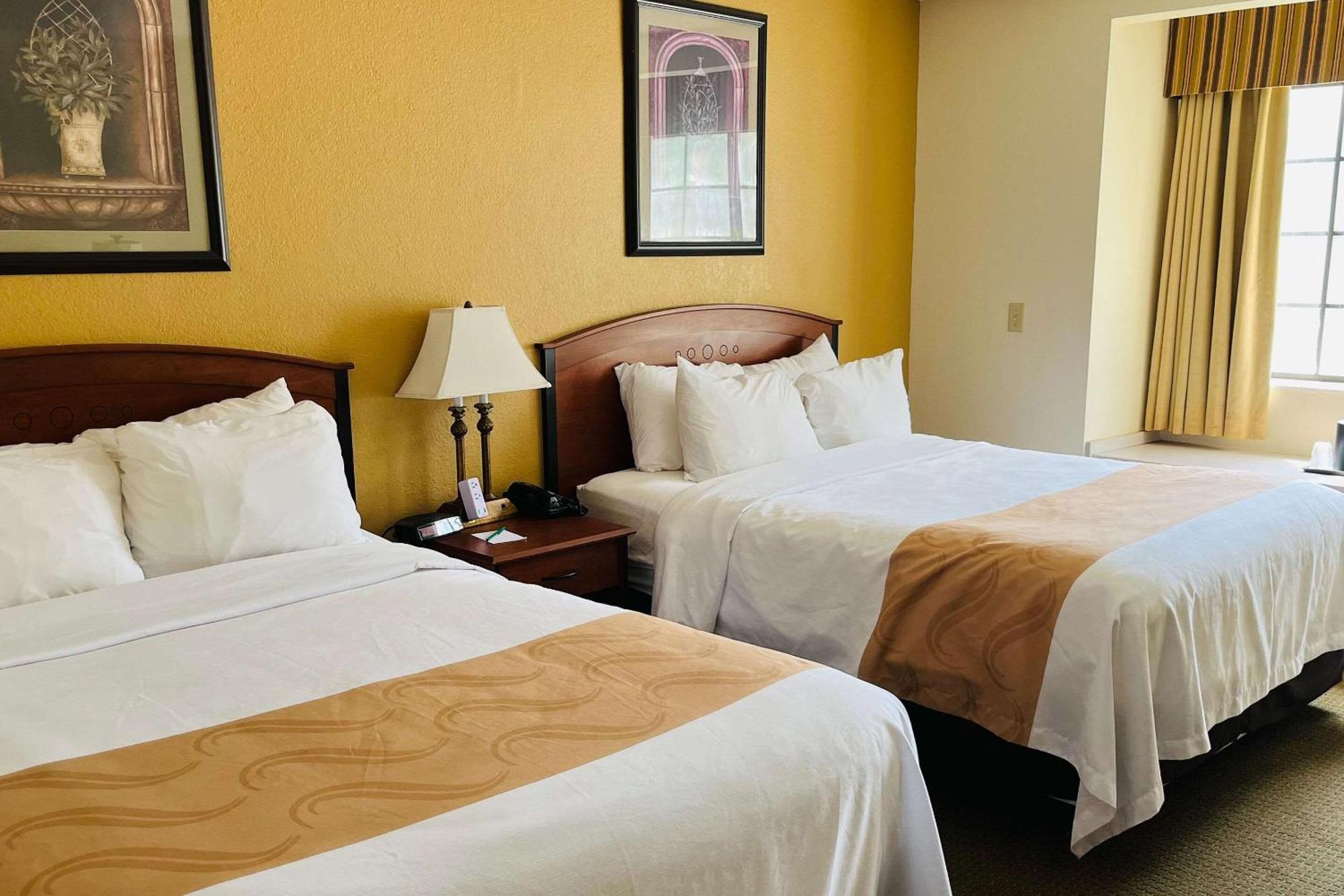 Quality Inn & Suites Prestonsburg Next To Mountain Arts Center Esterno foto