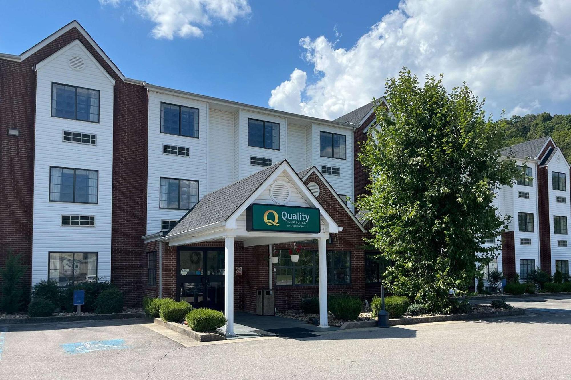 Quality Inn & Suites Prestonsburg Next To Mountain Arts Center Esterno foto