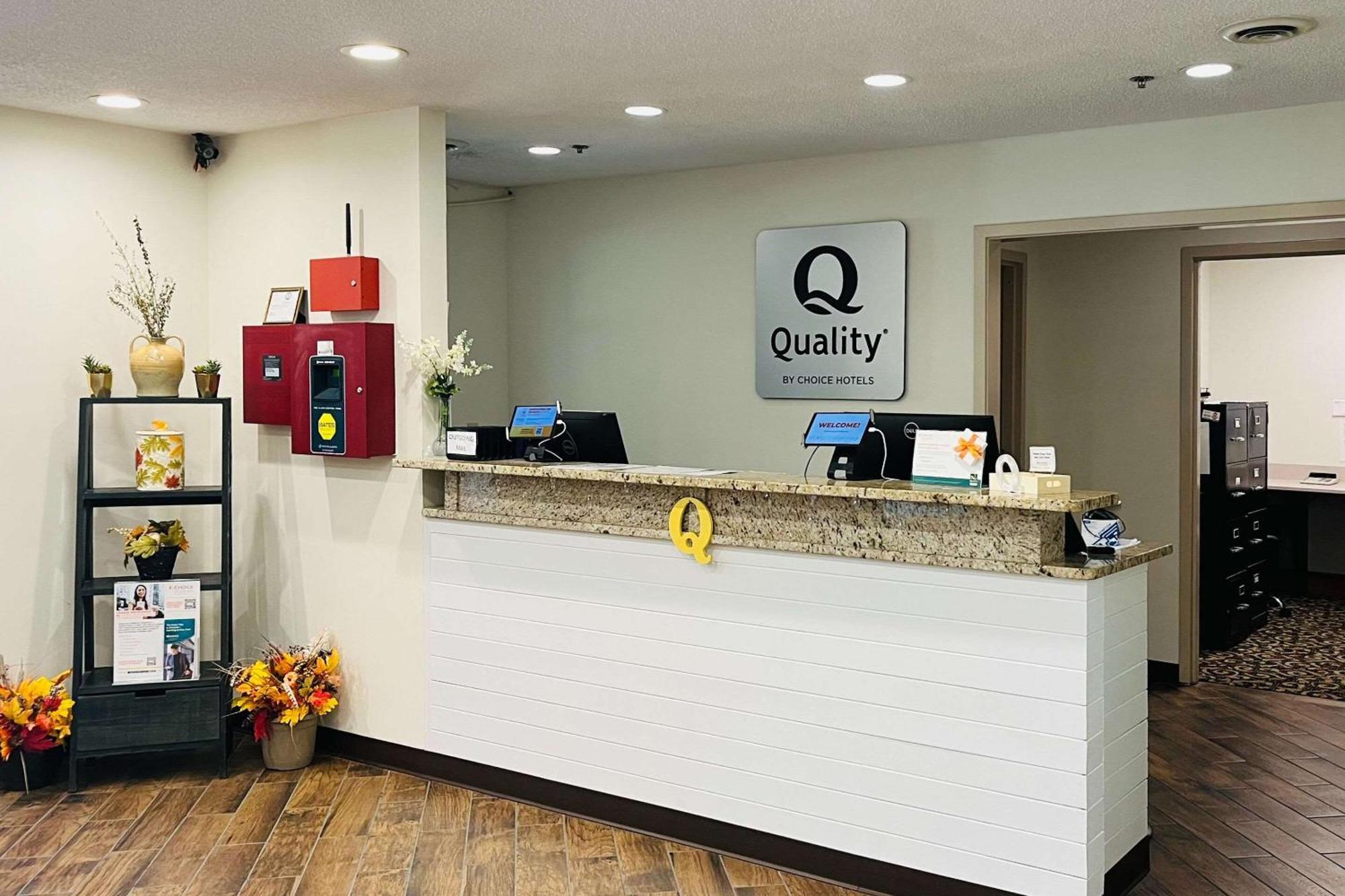 Quality Inn & Suites Prestonsburg Next To Mountain Arts Center Esterno foto