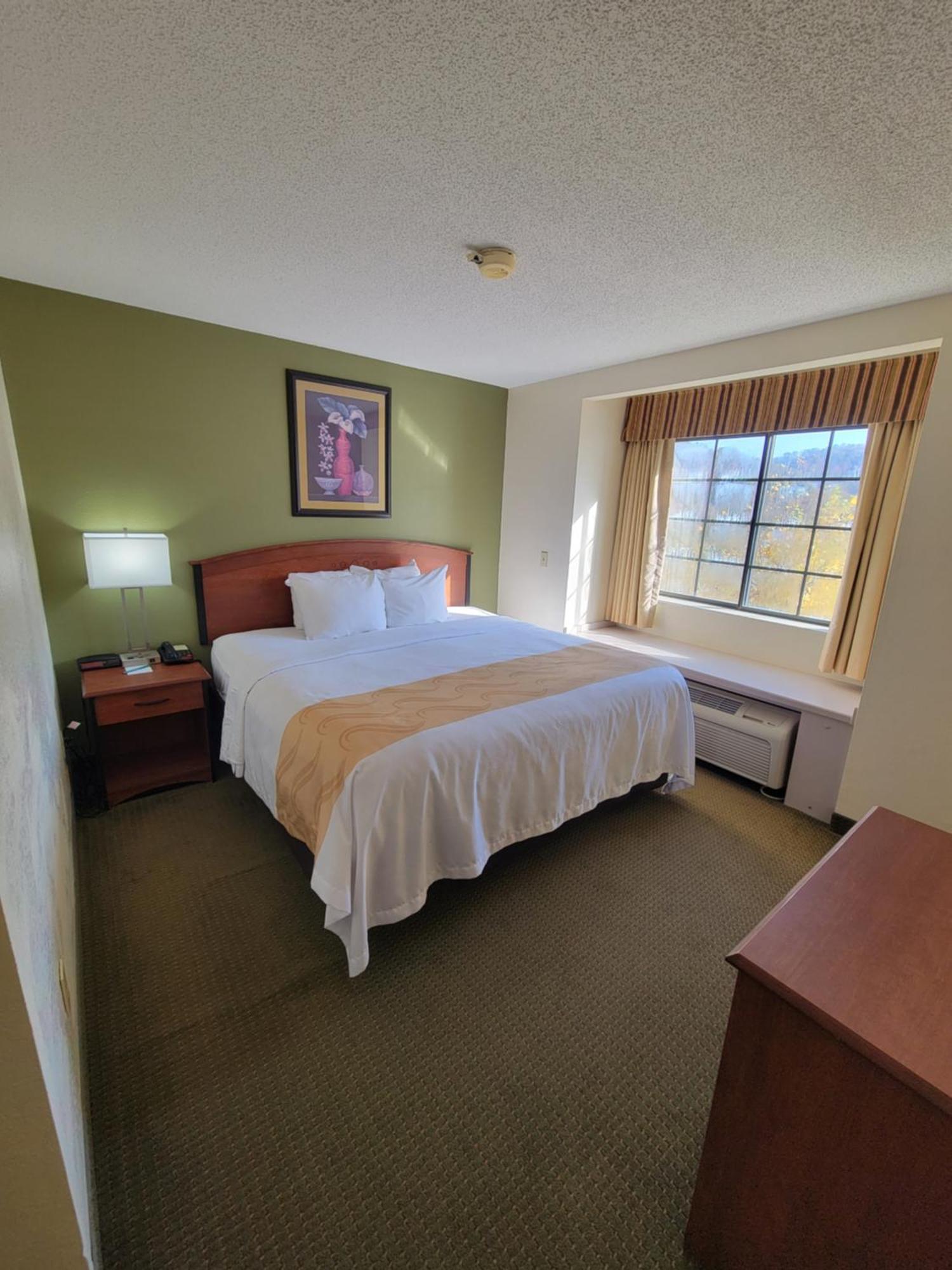 Quality Inn & Suites Prestonsburg Next To Mountain Arts Center Esterno foto