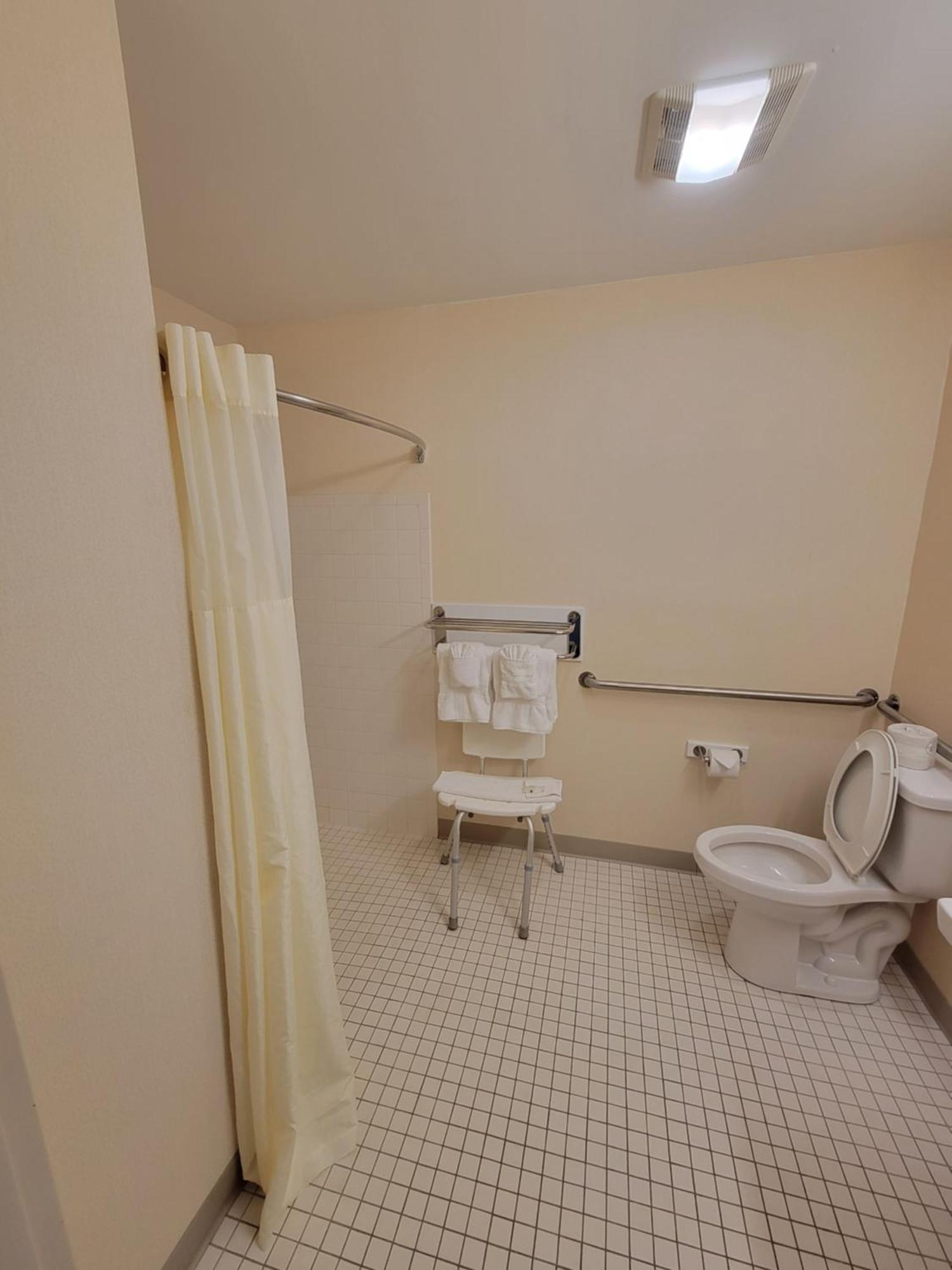 Quality Inn & Suites Prestonsburg Next To Mountain Arts Center Camera foto