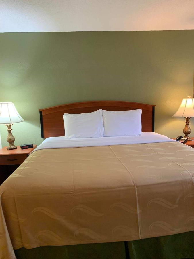 Quality Inn & Suites Prestonsburg Next To Mountain Arts Center Esterno foto