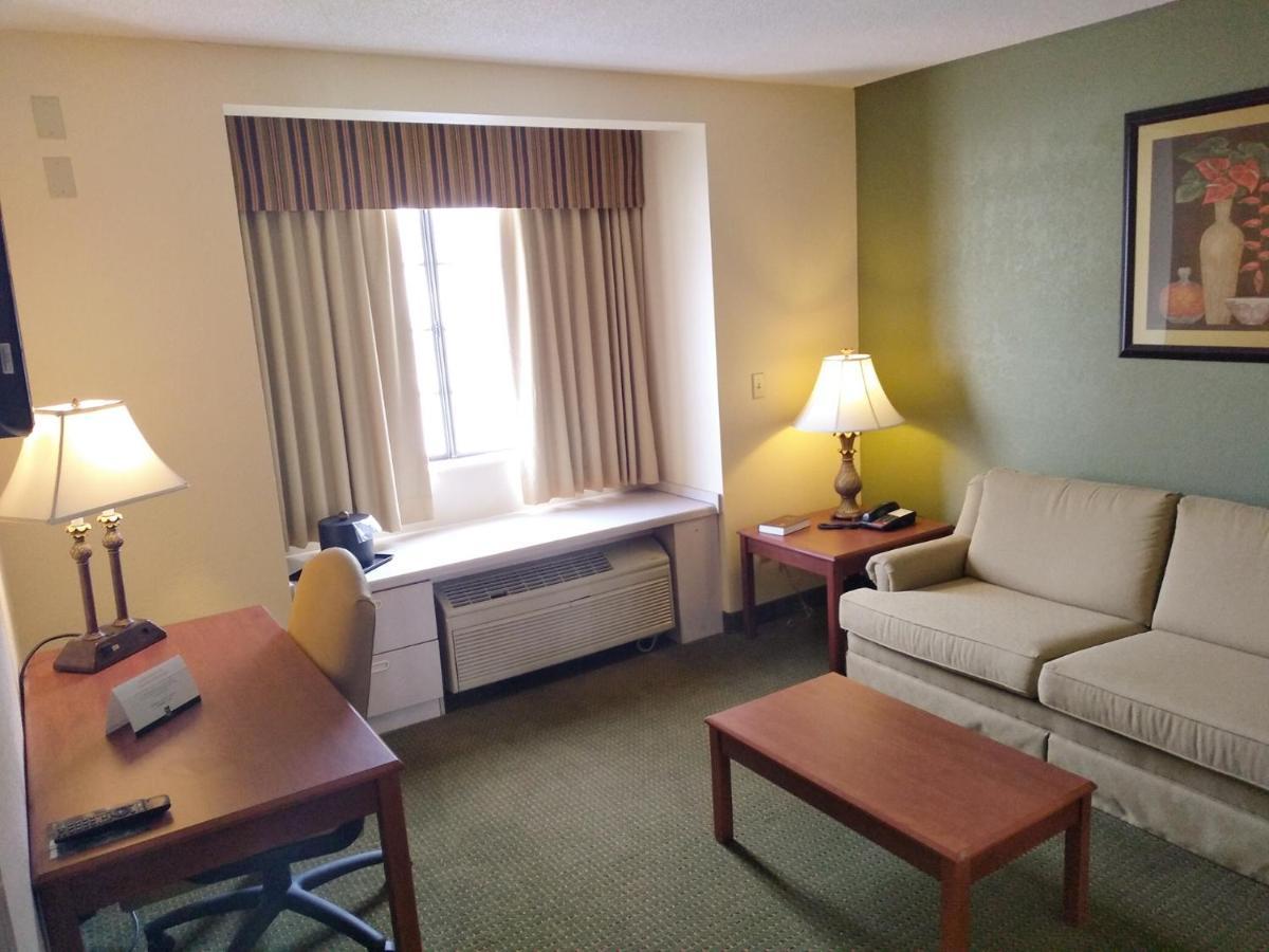 Quality Inn & Suites Prestonsburg Next To Mountain Arts Center Esterno foto