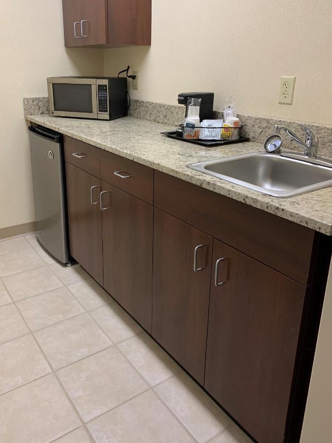 Quality Inn & Suites Prestonsburg Next To Mountain Arts Center Esterno foto